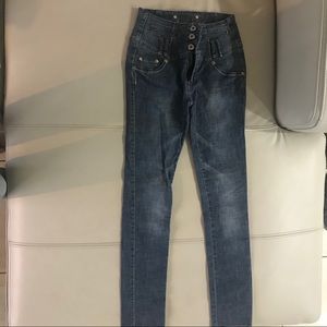 Women’s high waist jeans